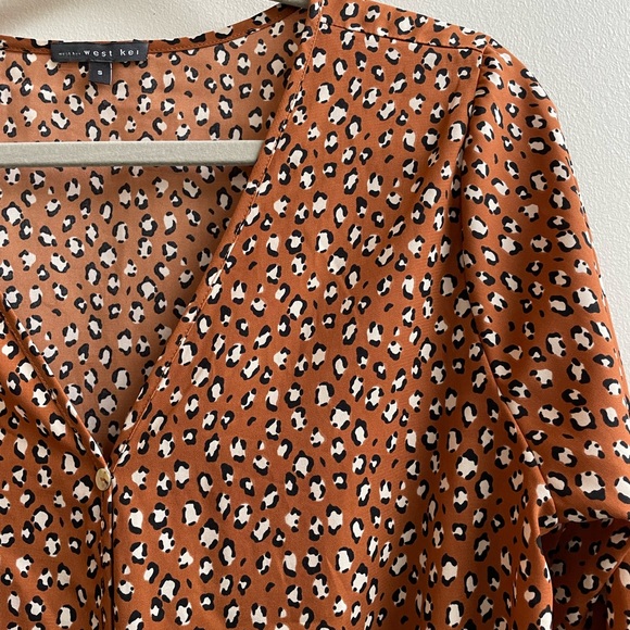 West Kei Animal Print, Tie Front Blouse - Picture 3 of 7